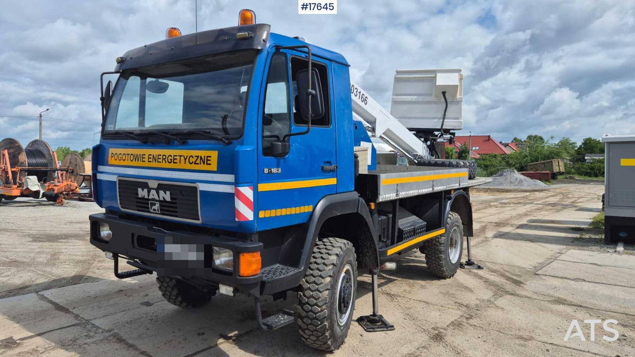 2000 MAN 8.163 - Camion avec nacelle: photos 2 2000 MAN 8.163 - Camion avec nacelle: photos 2