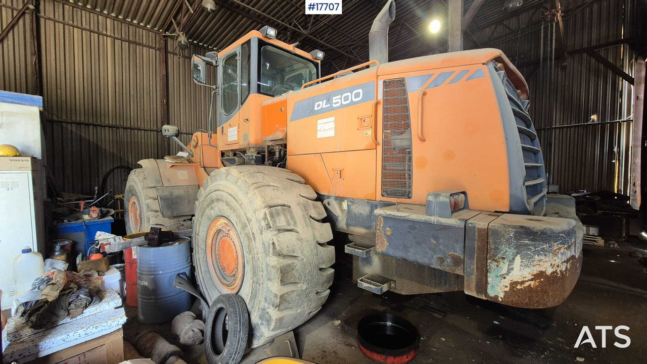 2008 Doosan DL500 (object to repair) - Chargeuse sur pneus: photos 4 2008 Doosan DL500 (object to repair) - Chargeuse sur pneus: photos 4