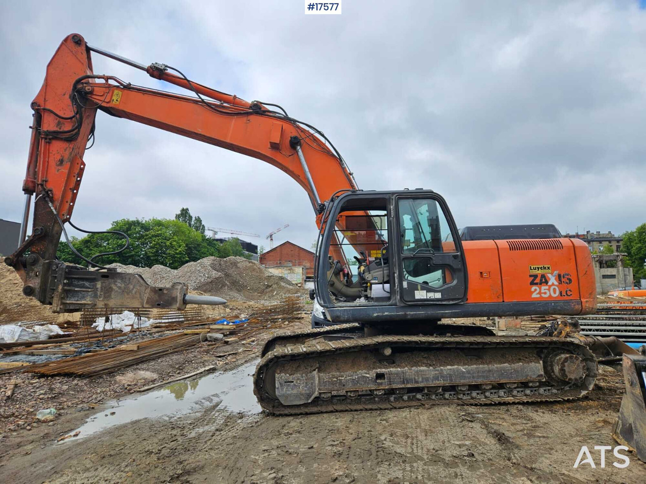 2011 Hitachi Zaxis 250 LC - Pelle sur chenille: photos 1 2011 Hitachi Zaxis 250 LC - Pelle sur chenille: photos 1