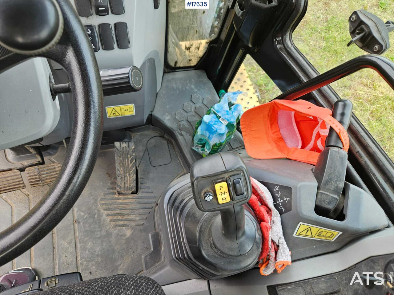 Tractopelle 2016 Caterpillar 432F: photos 18