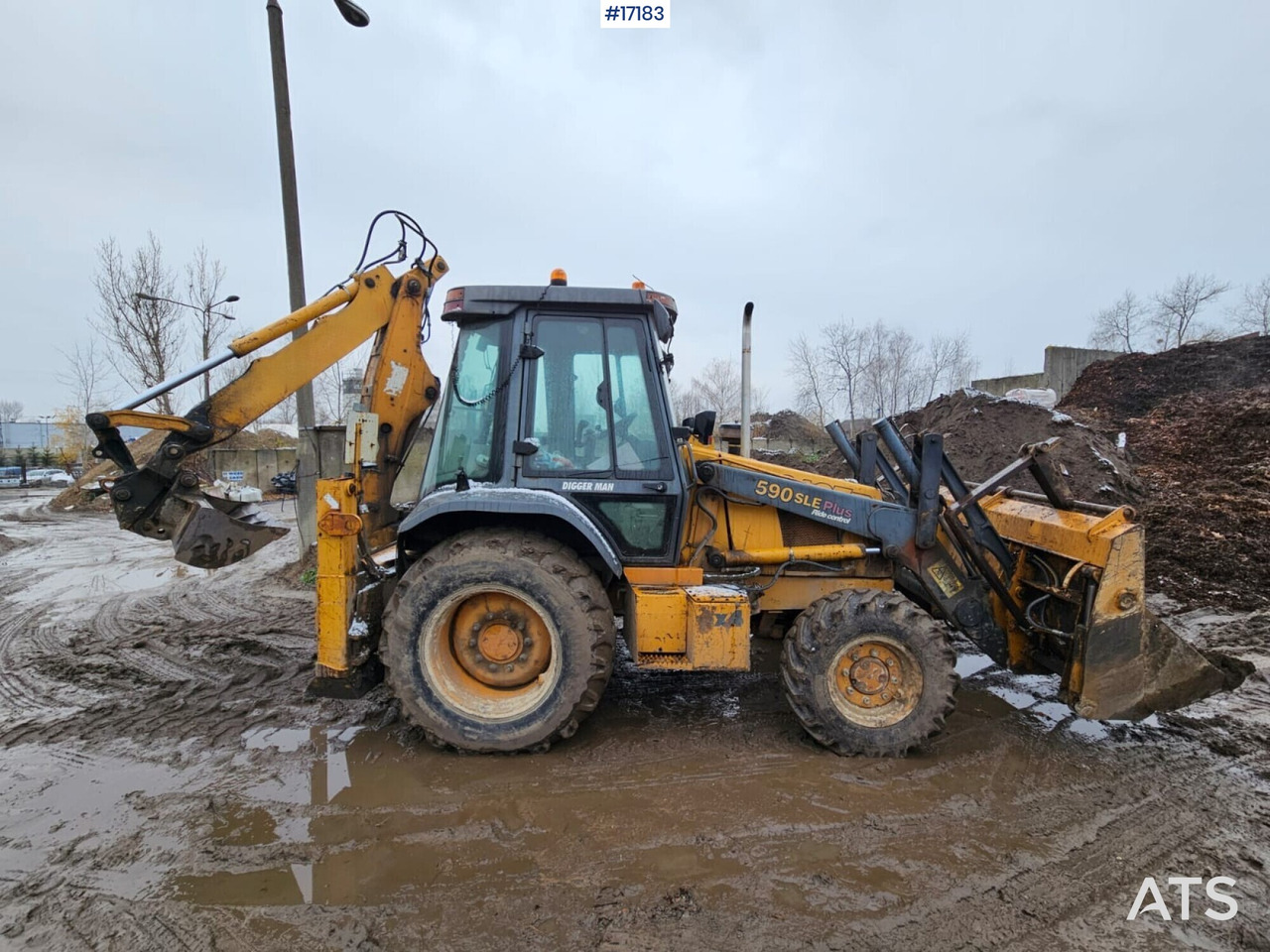 Backhoe loader CASE 590 Super LE PLUS (2000) - Tractopelle: photos 4 Backhoe loader CASE 590 Super LE PLUS (2000) - Tractopelle: photos 4