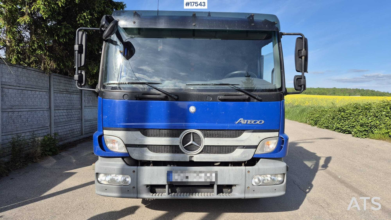 Box truck Mercedes-Benz ATEGO 1224 (2011) - Camion plateau: photos 2 Box truck Mercedes-Benz ATEGO 1224 (2011) - Camion plateau: photos 2