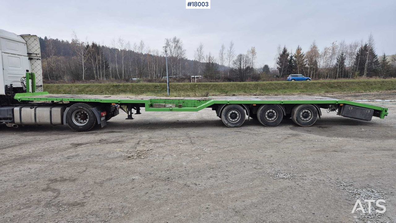 FLIEGL SDS low-bed semi-trailer (2016) - Semi-remorque surbaissé: photos 4 FLIEGL SDS low-bed semi-trailer (2016) - Semi-remorque surbaissé: photos 4