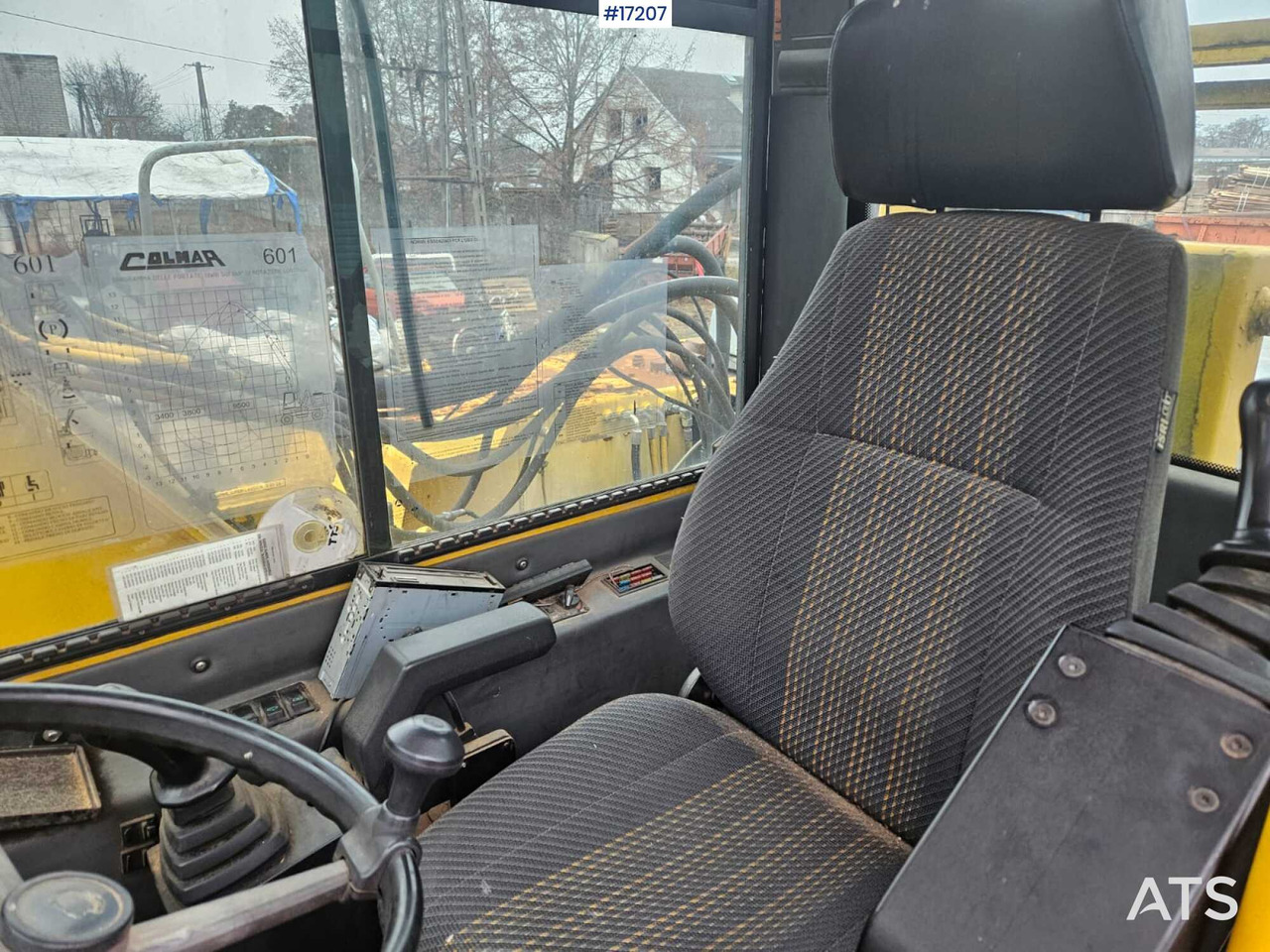 Pelle sur pneus Industry excavator COLMAR 601 (2008): photos 12