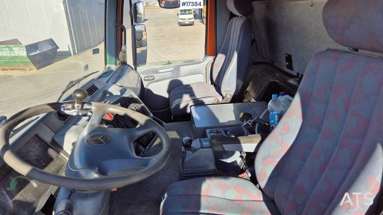 Camion benne Three-axle tipper MERCEDES-BENZ ACTROS 2540 (1997): photos 12