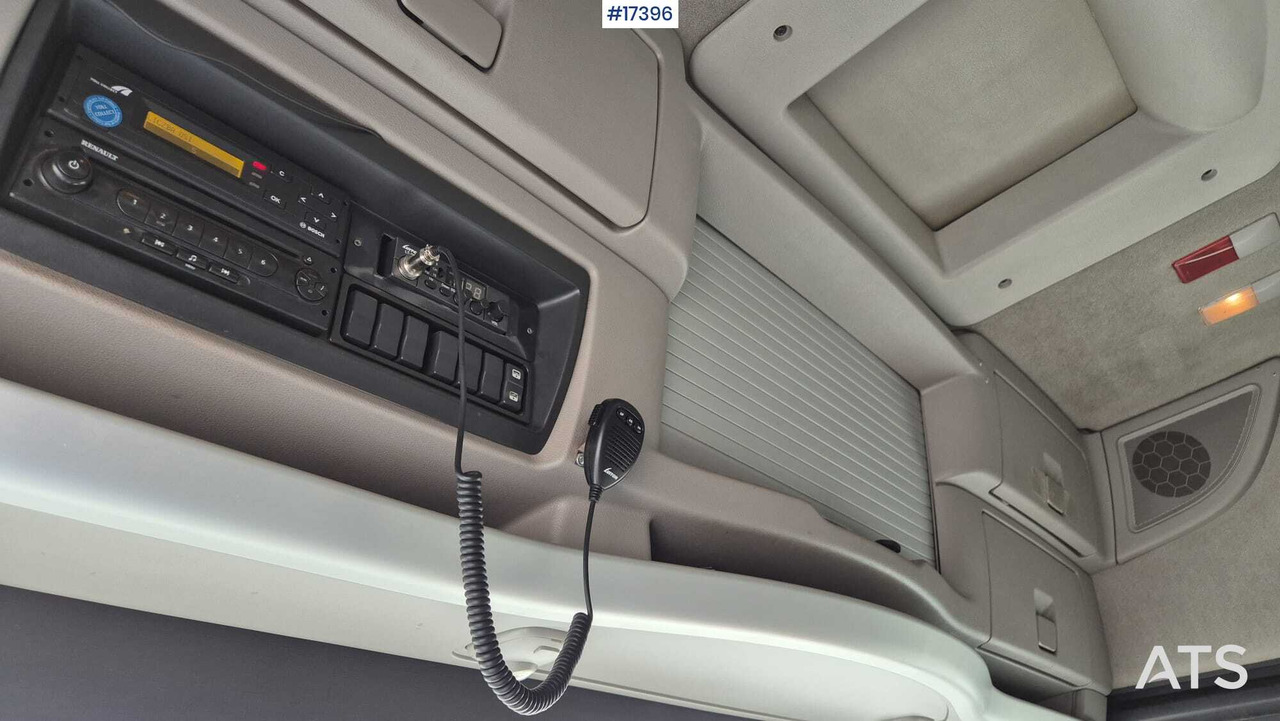 RENAULT MAGNUM 480 (2012) + kompresor CVS SILOKING 1100 en crédit-bail RENAULT MAGNUM 480 (2012) + kompresor CVS SILOKING 1100: photos 16 RENAULT MAGNUM 480 (2012) + kompresor CVS SILOKING 1100 en crédit-bail RENAULT MAGNUM 480 (2012) + kompresor CVS SILOKING 1100: photos 16