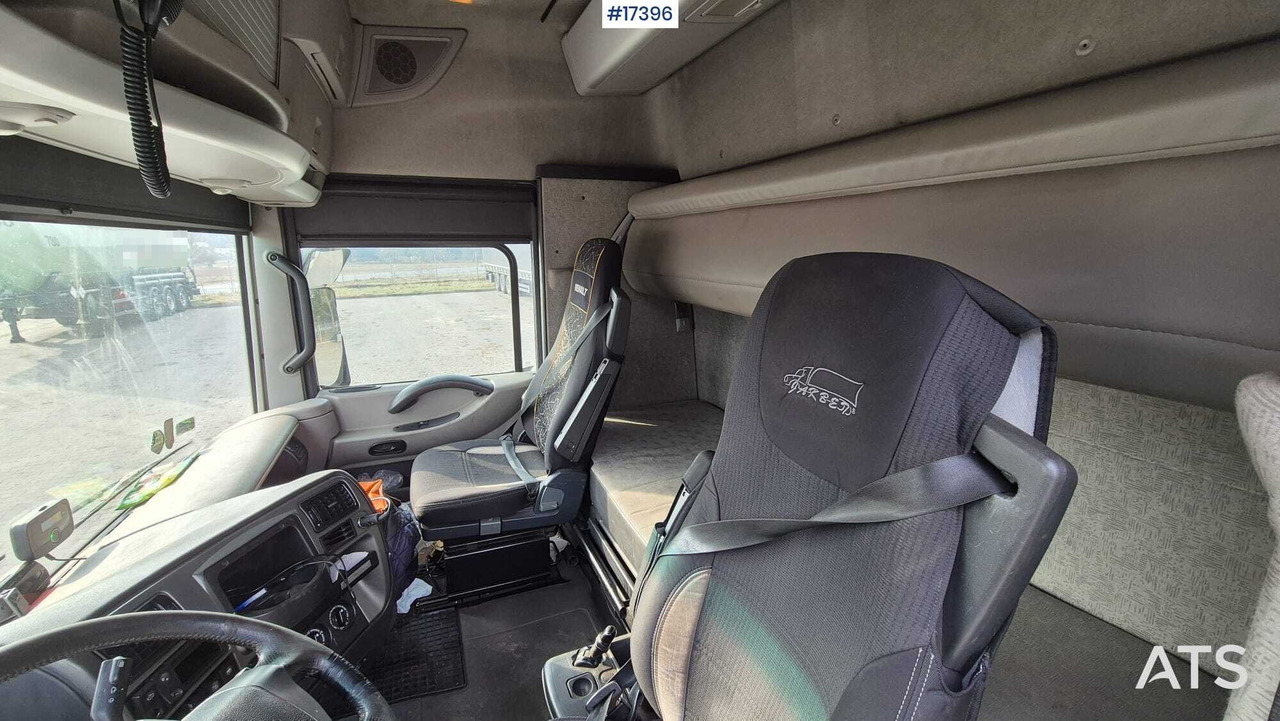 RENAULT MAGNUM 480 (2012) + kompresor CVS SILOKING 1100 en crédit-bail RENAULT MAGNUM 480 (2012) + kompresor CVS SILOKING 1100: photos 11 RENAULT MAGNUM 480 (2012) + kompresor CVS SILOKING 1100 en crédit-bail RENAULT MAGNUM 480 (2012) + kompresor CVS SILOKING 1100: photos 11