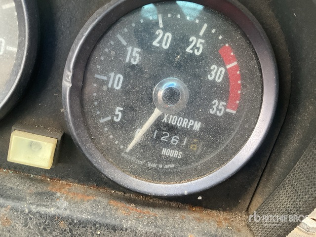 1990 Kato KR-250 25 ton 4x4x4 Rough Terrain Crane - Grue tout-terrain: photos 5 1990 Kato KR-250 25 ton 4x4x4 Rough Terrain Crane - Grue tout-terrain: photos 5