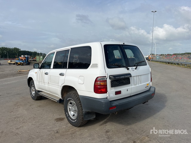 1999 Toyota Land Cruiser HZJ105L-GCMRS SUV - SUV: photos 1 1999 Toyota Land Cruiser HZJ105L-GCMRS SUV - SUV: photos 1