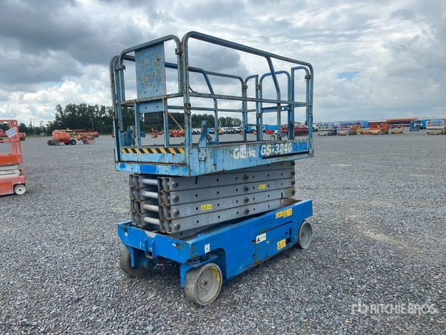2006 Genie GS2646 Electric Scissor Lift - Nacelle ciseaux: photos 2 2006 Genie GS2646 Electric Scissor Lift - Nacelle ciseaux: photos 2