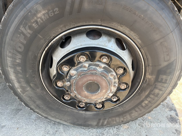 2006 MAN TGA41.430 8x8 Twin-Steer Sleeper Tri/A Dump Truck - Camion benne: photos 4 2006 MAN TGA41.430 8x8 Twin-Steer Sleeper Tri/A Dump Truck - Camion benne: photos 4