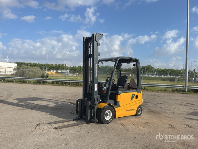 2007 Jungheinrich EFG 430-430ZT/MP Electric Forklift - Chariot élévateur électrique: photos 3 2007 Jungheinrich EFG 430-430ZT/MP Electric Forklift - Chariot élévateur électrique: photos 3