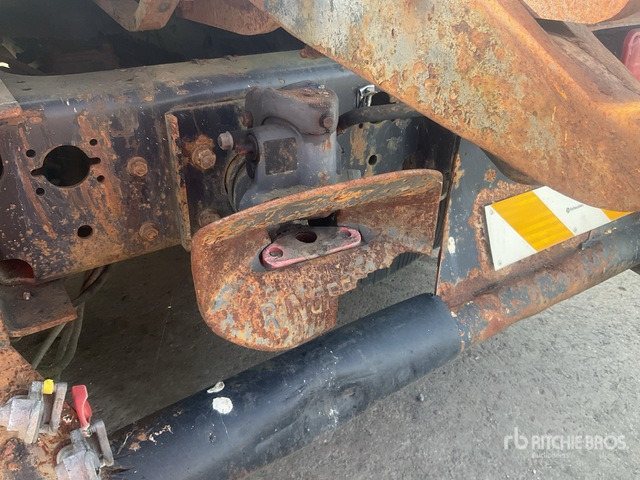 2007 MAN TGA18.360 4x2 Skip Loader Truck :Misc. Truck - Camion multibenne: photos 5 2007 MAN TGA18.360 4x2 Skip Loader Truck :Misc. Truck - Camion multibenne: photos 5