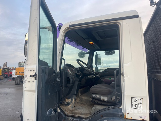 2010 MAN TGL10.180 4x2 Flatbed Truck - Camion plateau: photos 4 2010 MAN TGL10.180 4x2 Flatbed Truck - Camion plateau: photos 4