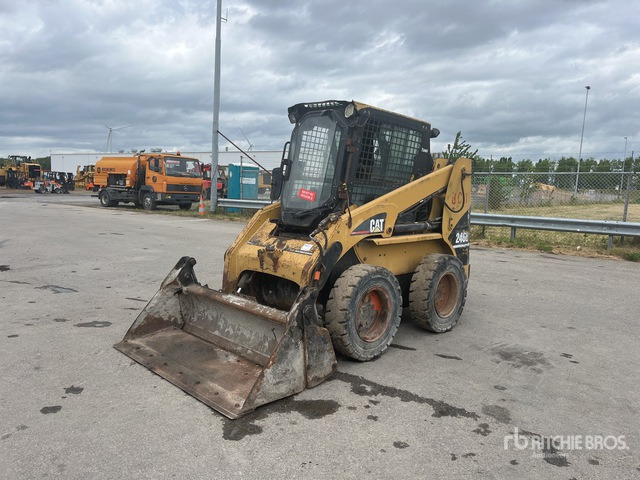 2012 Cat 246B (Inoperable) Skid Steer Loader - Mini chargeuse: photos 2 2012 Cat 246B (Inoperable) Skid Steer Loader - Mini chargeuse: photos 2