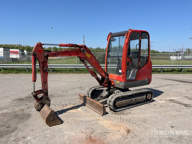 2012 Caterpillar 302.4D Mini Excavator: <6.6t - Mini pelle: photos 1 2012 Caterpillar 302.4D Mini Excavator: <6.6t - Mini pelle: photos 1