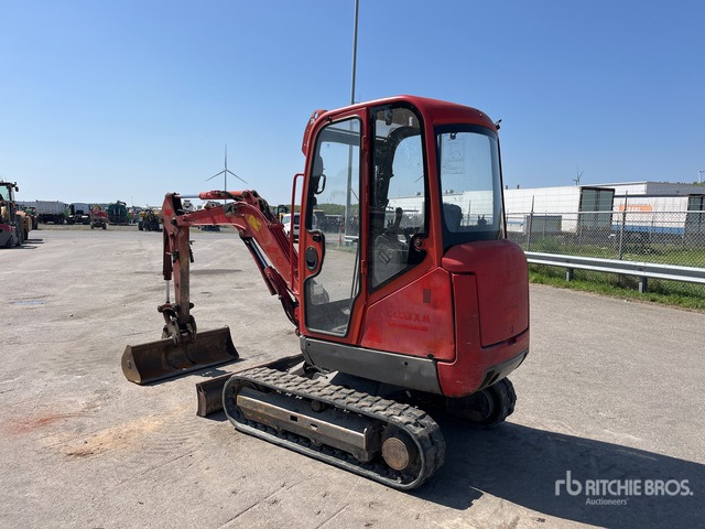 2012 Caterpillar 302.4D Mini Excavator: <6.6t - Mini pelle: photos 3 2012 Caterpillar 302.4D Mini Excavator: <6.6t - Mini pelle: photos 3