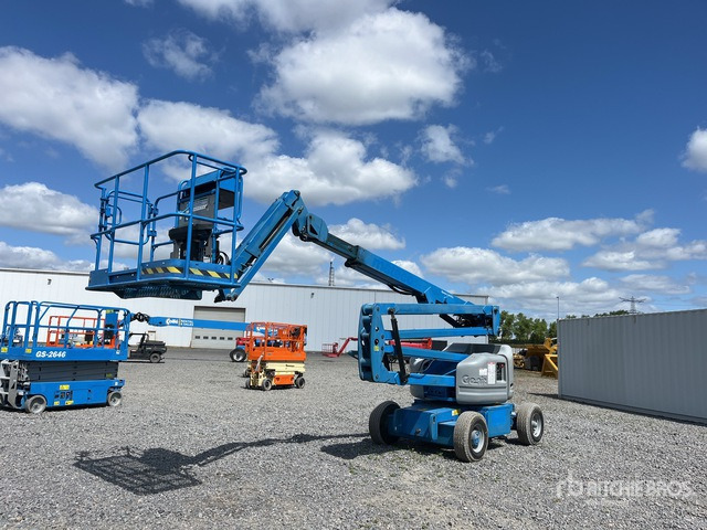 2016 Genie Z-45/25J 2WD Electric Articulating Boom Lift - Nacelle articulée: photos 3 2016 Genie Z-45/25J 2WD Electric Articulating Boom Lift - Nacelle articulée: photos 3