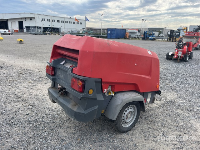2017 Atlas Copco XAS88 Air Compressor - Compresseur d'air: photos 3 2017 Atlas Copco XAS88 Air Compressor - Compresseur d'air: photos 3