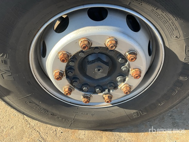 2017 Iveco AD260T 2017 Palfinger on 6x4 Flatbed Truck with Crane - Camion plateau, Camion grue: photos 4 2017 Iveco AD260T 2017 Palfinger on 6x4 Flatbed Truck with Crane - Camion plateau, Camion grue: photos 4