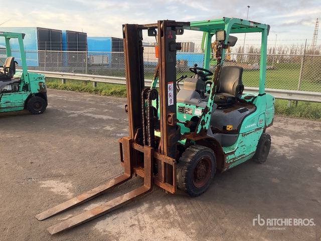 2017 Mitsubishi FD25NT 2500 kg (Inoperable) Forklift - Chariot élévateur diesel: photos 2 2017 Mitsubishi FD25NT 2500 kg (Inoperable) Forklift - Chariot élévateur diesel: photos 2
