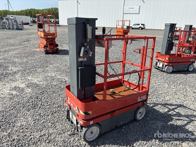 2018 Skyjack SJ16 Vertical Mast Lift - Nacelle à mât vertical: photos 1 2018 Skyjack SJ16 Vertical Mast Lift - Nacelle à mât vertical: photos 1