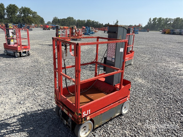2019 Skyjack SJ12 Vertical Mast Lift - Nacelle à mât vertical: photos 3 2019 Skyjack SJ12 Vertical Mast Lift - Nacelle à mât vertical: photos 3