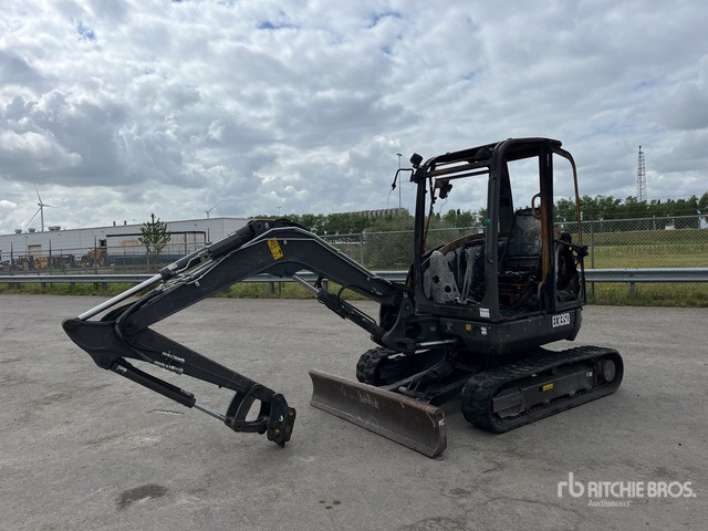 2021 Volvo ECR35D (Inoperable) Mini Excavator: <6.6t - Mini pelle: photos 2 2021 Volvo ECR35D (Inoperable) Mini Excavator: <6.6t - Mini pelle: photos 2