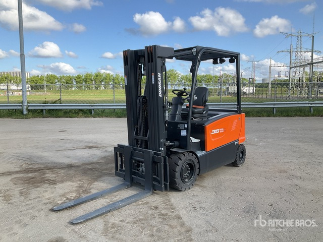 2023 Doosan B35X-7 PLUS (Unused) Electric Forklift - Chariot élévateur électrique: photos 1 2023 Doosan B35X-7 PLUS (Unused) Electric Forklift - Chariot élévateur électrique: photos 1
