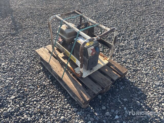 Sdmo R7.5T Generator Set - Groupe électrogène: photos 2 Sdmo R7.5T Generator Set - Groupe électrogène: photos 2