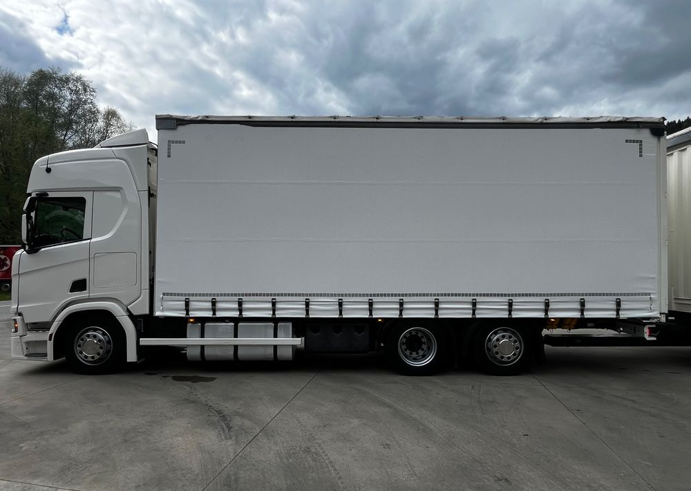 Scania R410 // 2018 // Retarder // Tandem 7.7+7.7 // Przyczepa Krone // Oś podnosozna // - Camion à rideaux coulissants: photos 4 Scania R410 // 2018 // Retarder // Tandem 7.7+7.7 // Przyczepa Krone // Oś podnosozna // - Camion à rideaux coulissants: photos 4