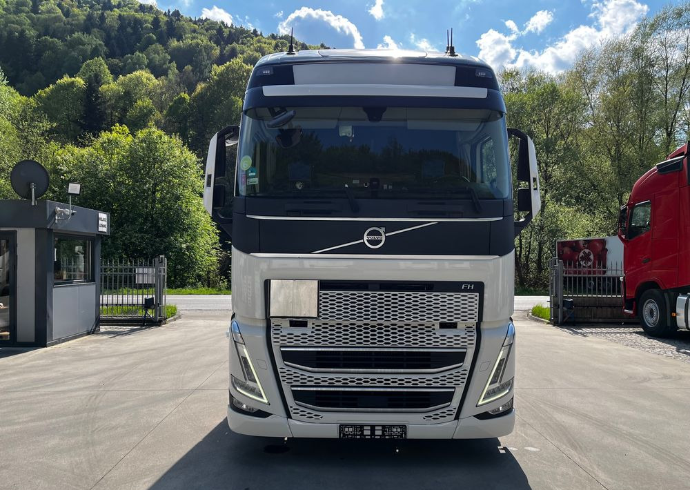 Volvo FH500 // Mega // 2021 Rok // New Face // Parkclima // Joystick // Serwisowany !!! - Tracteur routier: photos 2 Volvo FH500 // Mega // 2021 Rok // New Face // Parkclima // Joystick // Serwisowany !!! - Tracteur routier: photos 2