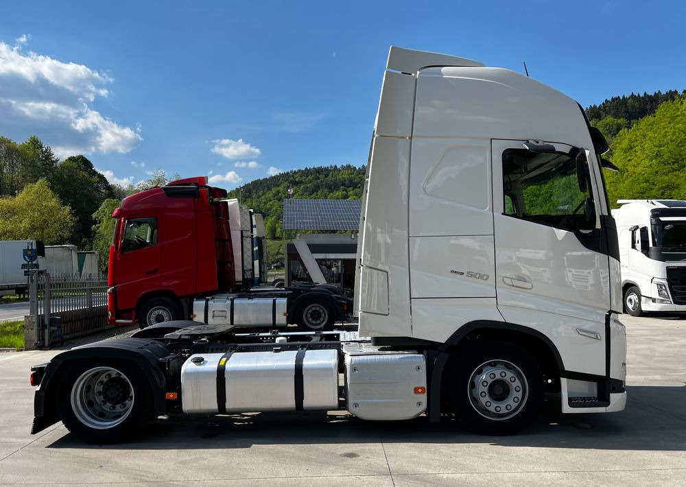 Volvo FH500 // Mega // 2021 Rok // New Face // Parkclima // Joystick // Serwisowany !!! - Tracteur routier: photos 4 Volvo FH500 // Mega // 2021 Rok // New Face // Parkclima // Joystick // Serwisowany !!! - Tracteur routier: photos 4