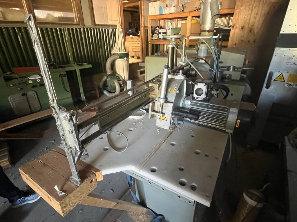 Annet GRAULE QNF Crosscut saw with TigerStop TS 4.8 L Au - Machine-outil: photos 5 Annet GRAULE QNF Crosscut saw with TigerStop TS 4.8 L Au - Machine-outil: photos 5