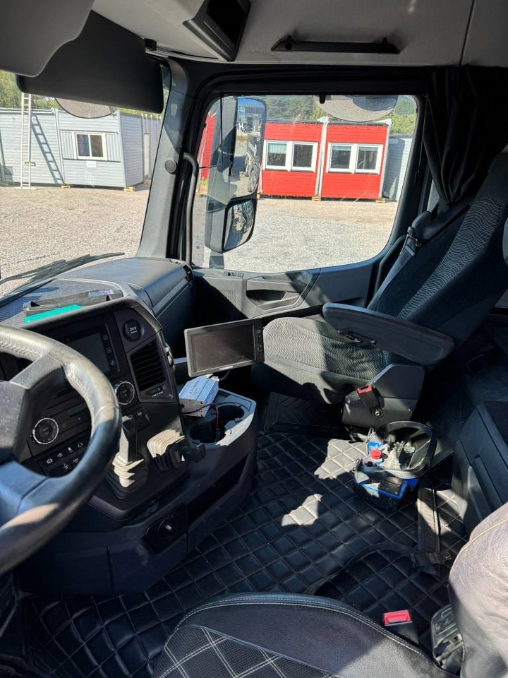 Mercedes-Benz Arocs 6X4 AMT BT 220 semi-trailer concrete mixer en crédit-bail Mercedes-Benz Arocs 6X4 AMT BT 220 semi-trailer concrete mixer: photos 18 Mercedes-Benz Arocs 6X4 AMT BT 220 semi-trailer concrete mixer en crédit-bail Mercedes-Benz Arocs 6X4 AMT BT 220 semi-trailer concrete mixer: photos 18