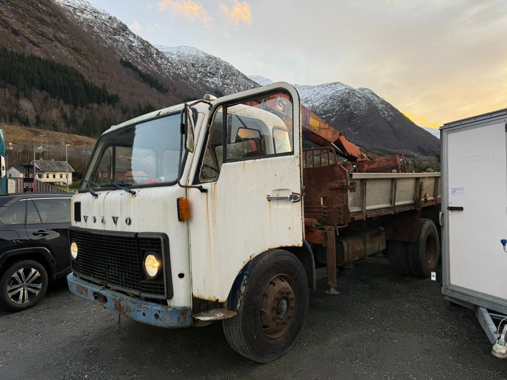 Volvo F 86 42 Hiab 550-2 - Camion grue: photos 3 Volvo F 86 42 Hiab 550-2 - Camion grue: photos 3