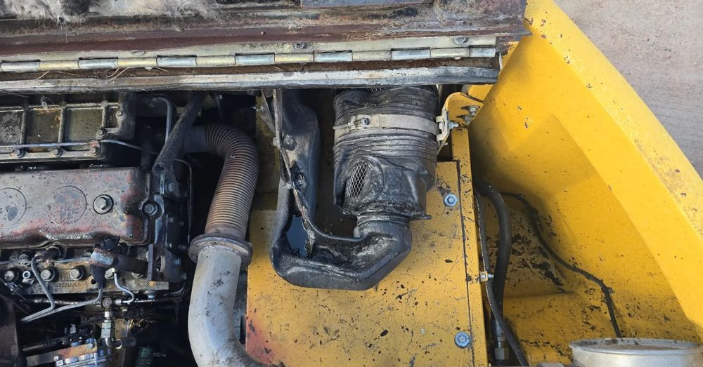 Pelle sur pneus Caterpillar M312: photos 13