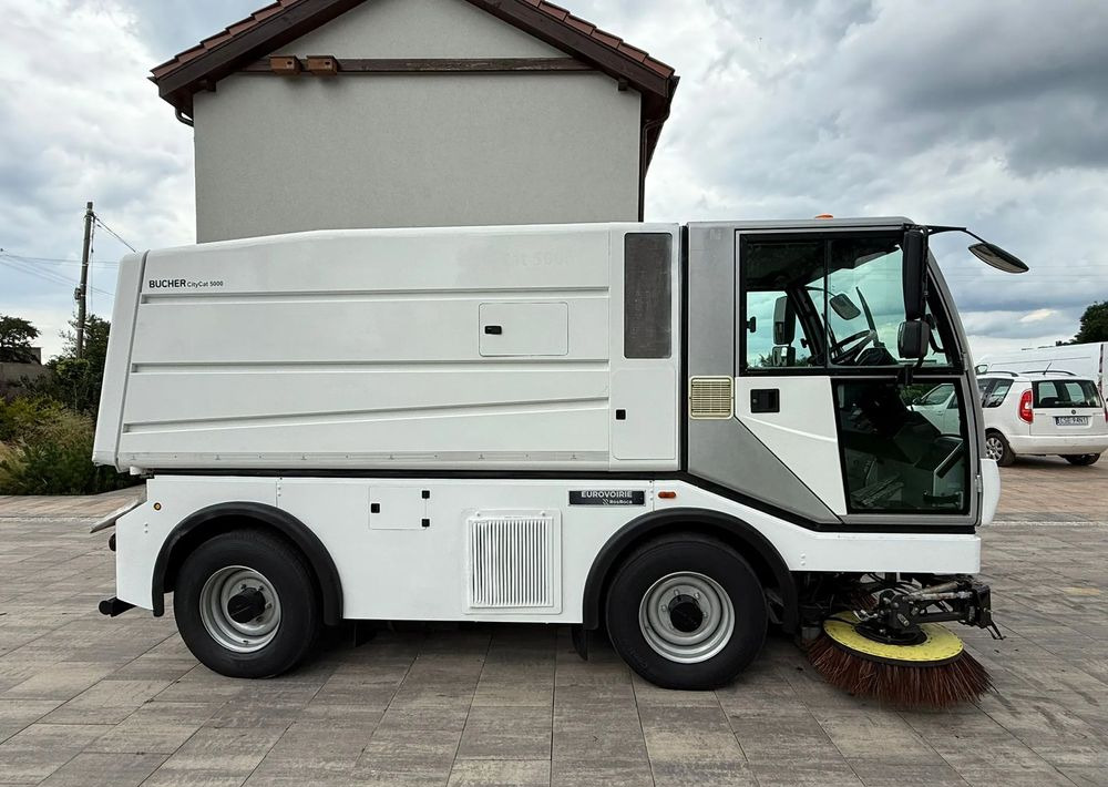 Inny Bucher Citycat 5000 - Benne à ordures ménagères: photos 4 Inny Bucher Citycat 5000 - Benne à ordures ménagères: photos 4