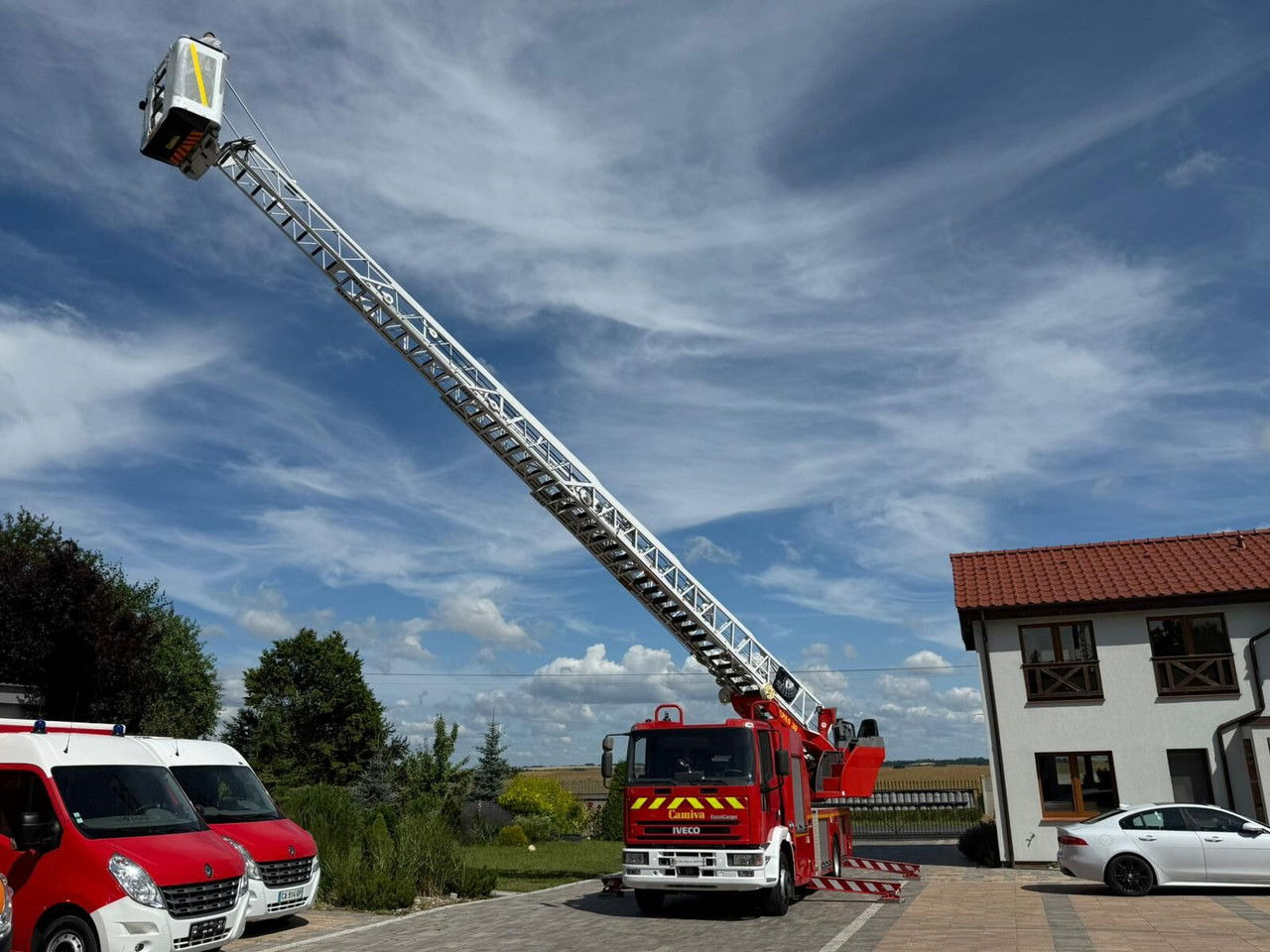Iveco Eurocargo 130E24 30metrów Podnośnik koszowy zwyżka - Camion avec nacelle: photos 1 Iveco Eurocargo 130E24 30metrów Podnośnik koszowy zwyżka - Camion avec nacelle: photos 1