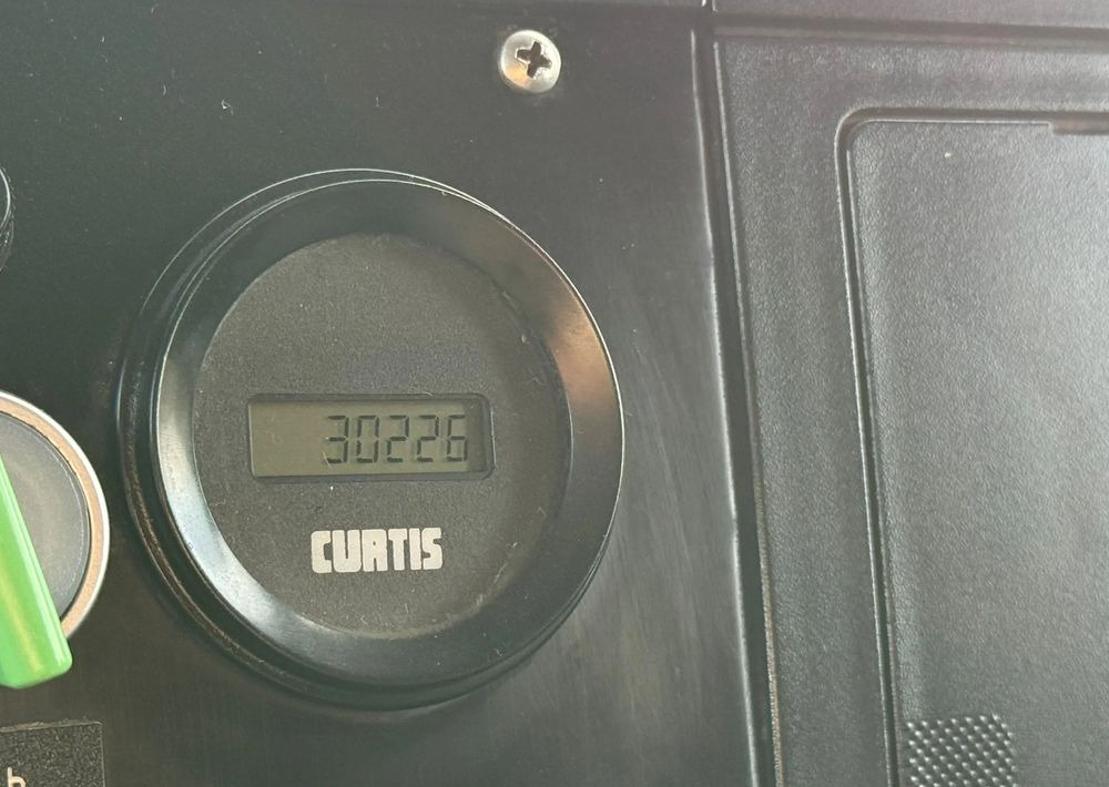 Camion avec nacelle MAN TGL 12.250: photos 10 Camion avec nacelle MAN TGL 12.250: photos 10