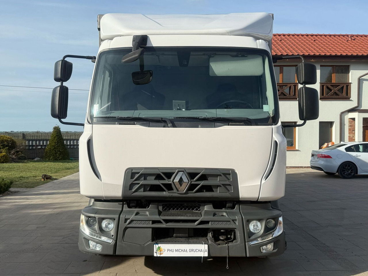 Renault 12 D12 - Camion à rideaux coulissants: photos 2 Renault 12 D12 - Camion à rideaux coulissants: photos 2