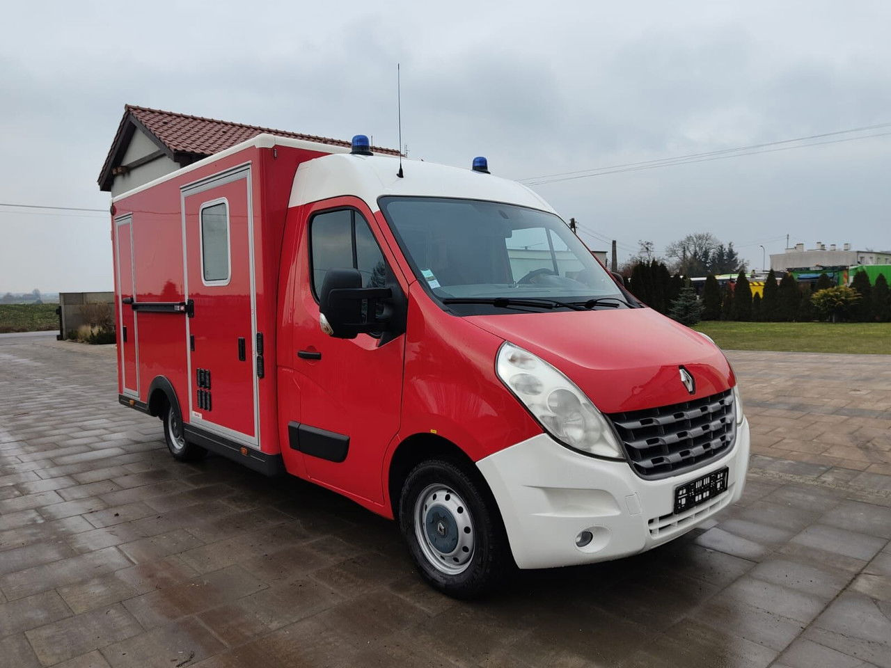 Renault Master Karetka Ambulans pogotowie kontenerowe Kamper - Ambulance: photos 1 Renault Master Karetka Ambulans pogotowie kontenerowe Kamper - Ambulance: photos 1