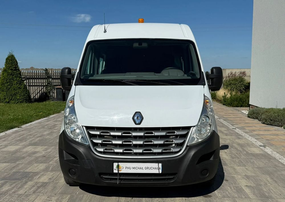 Renault Master - Utilitaire double cabine: photos 2 Renault Master - Utilitaire double cabine: photos 2