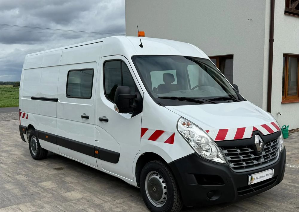 Renault Master - Utilitaire double cabine: photos 1 Renault Master - Utilitaire double cabine: photos 1