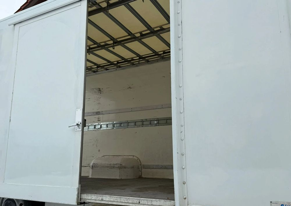 Fourgon grand volume Renault Master: photos 13 Fourgon grand volume Renault Master: photos 13