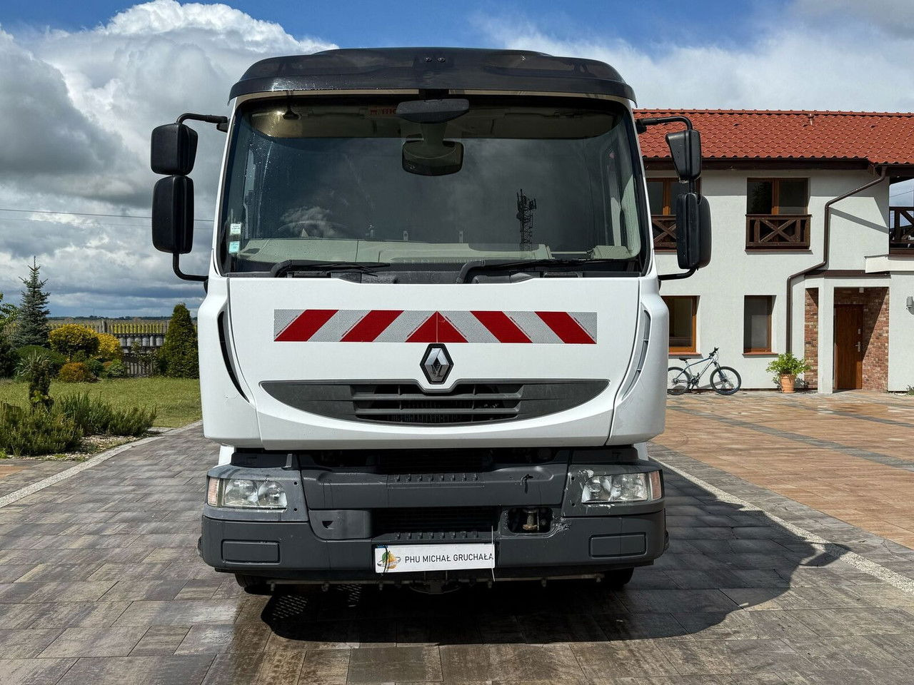 Renault Midlum 270 DXi - Balayeuse de voirie: photos 2 Renault Midlum 270 DXi - Balayeuse de voirie: photos 2