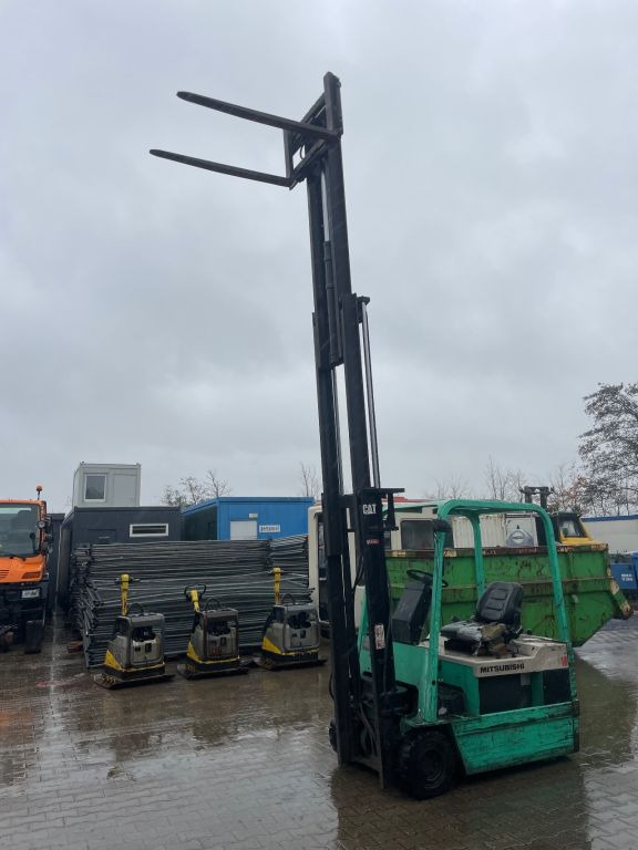 Mitsubishi FBS18-48s Elektrische heftruck triplo freelift 480cm - Chariot élévateur: photos 5 Mitsubishi FBS18-48s Elektrische heftruck triplo freelift 480cm - Chariot élévateur: photos 5