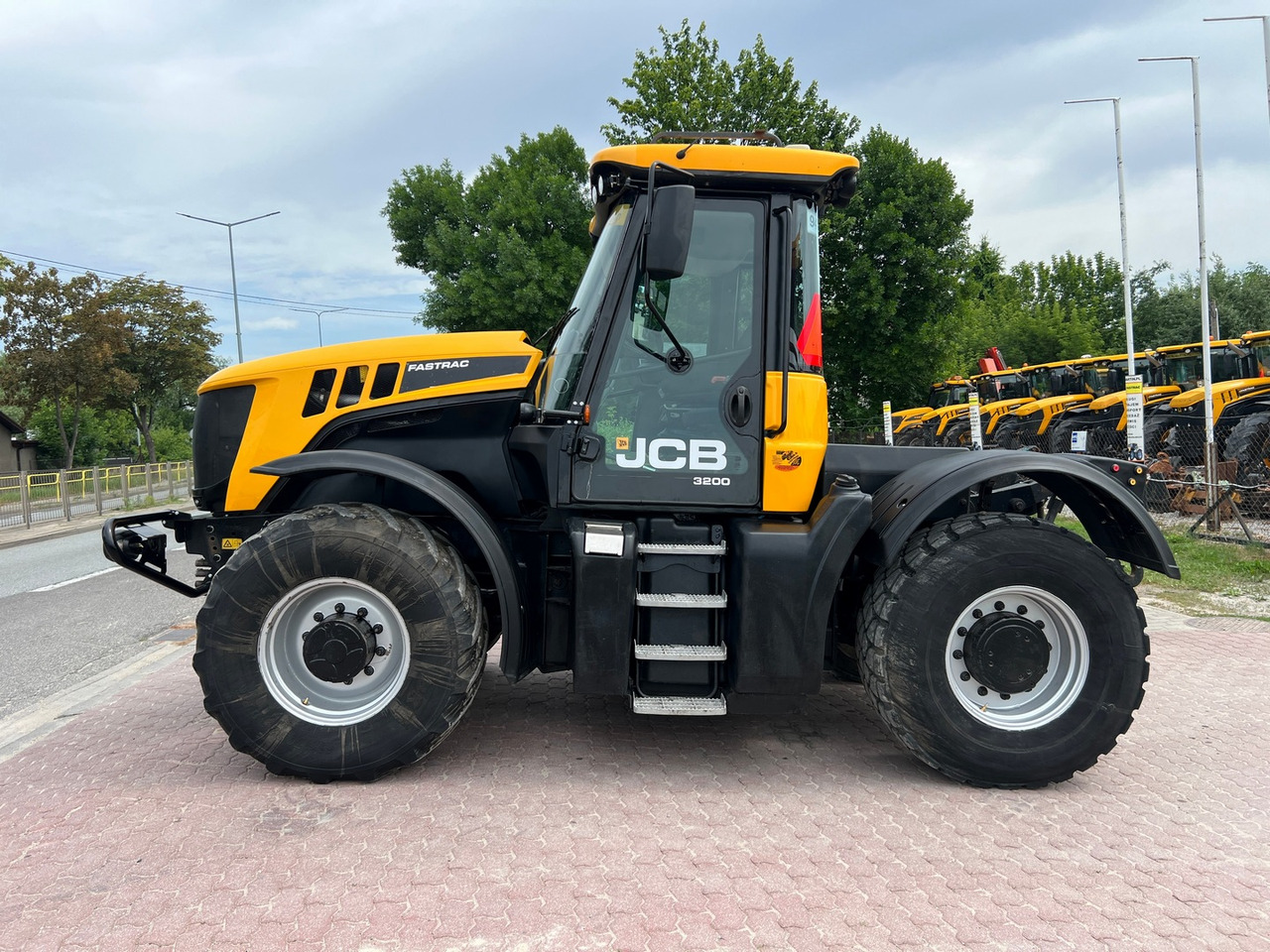 JCB Fastrac 3200 Sisu Xtra - Tracteur agricole: photos 2 JCB Fastrac 3200 Sisu Xtra - Tracteur agricole: photos 2