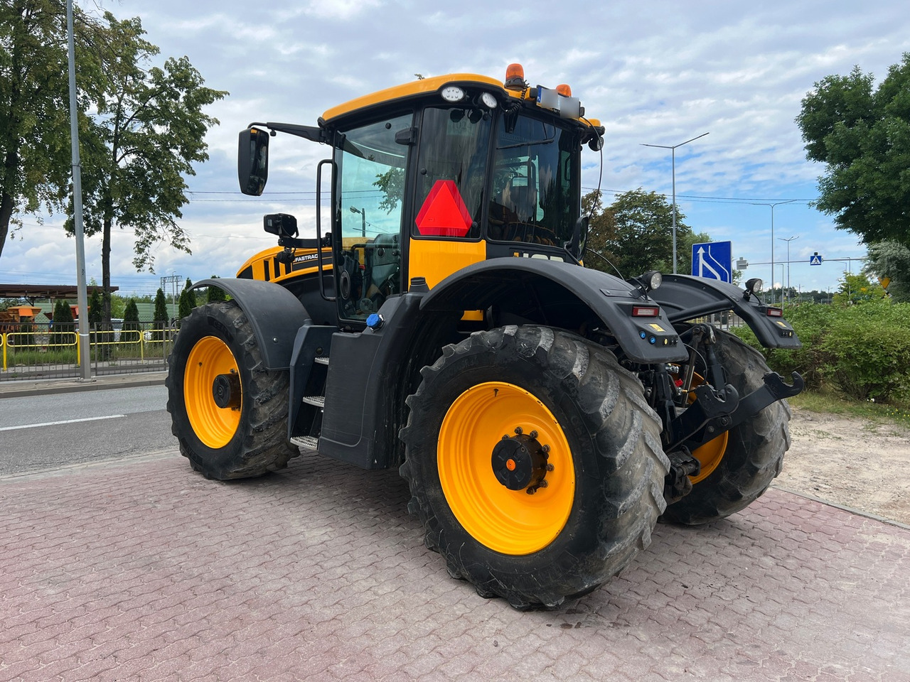 JCB Fastrac 4220 - Tracteur agricole: photos 3 JCB Fastrac 4220 - Tracteur agricole: photos 3
