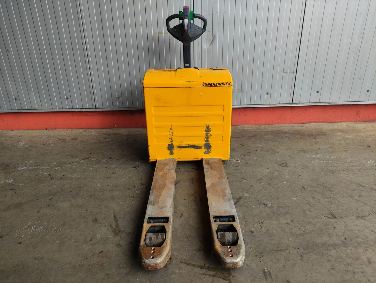 Jungheinrich EJE 120 - Transpalette: photos 3 Jungheinrich EJE 120 - Transpalette: photos 3